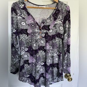 Size medium tunic type top